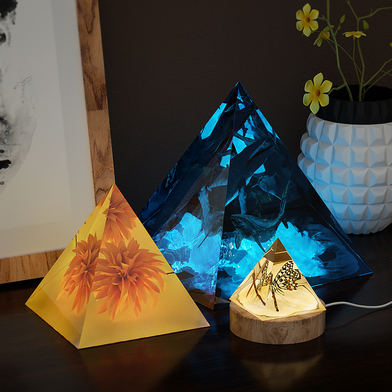 多肉植物の高透明樹脂ピラミッドシリコンモールド、スタンド付き - Resin Art Stand のレビューと価格