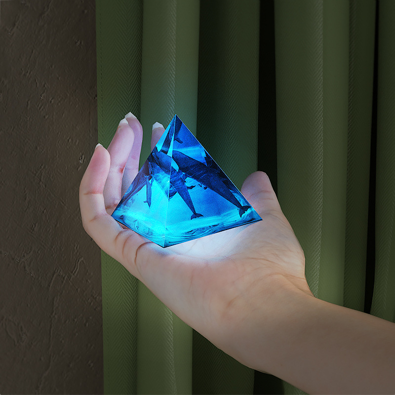 多肉植物の高透明樹脂ピラミッドシリコンモールド、スタンド付き - Resin Art Stand のレビューと価格