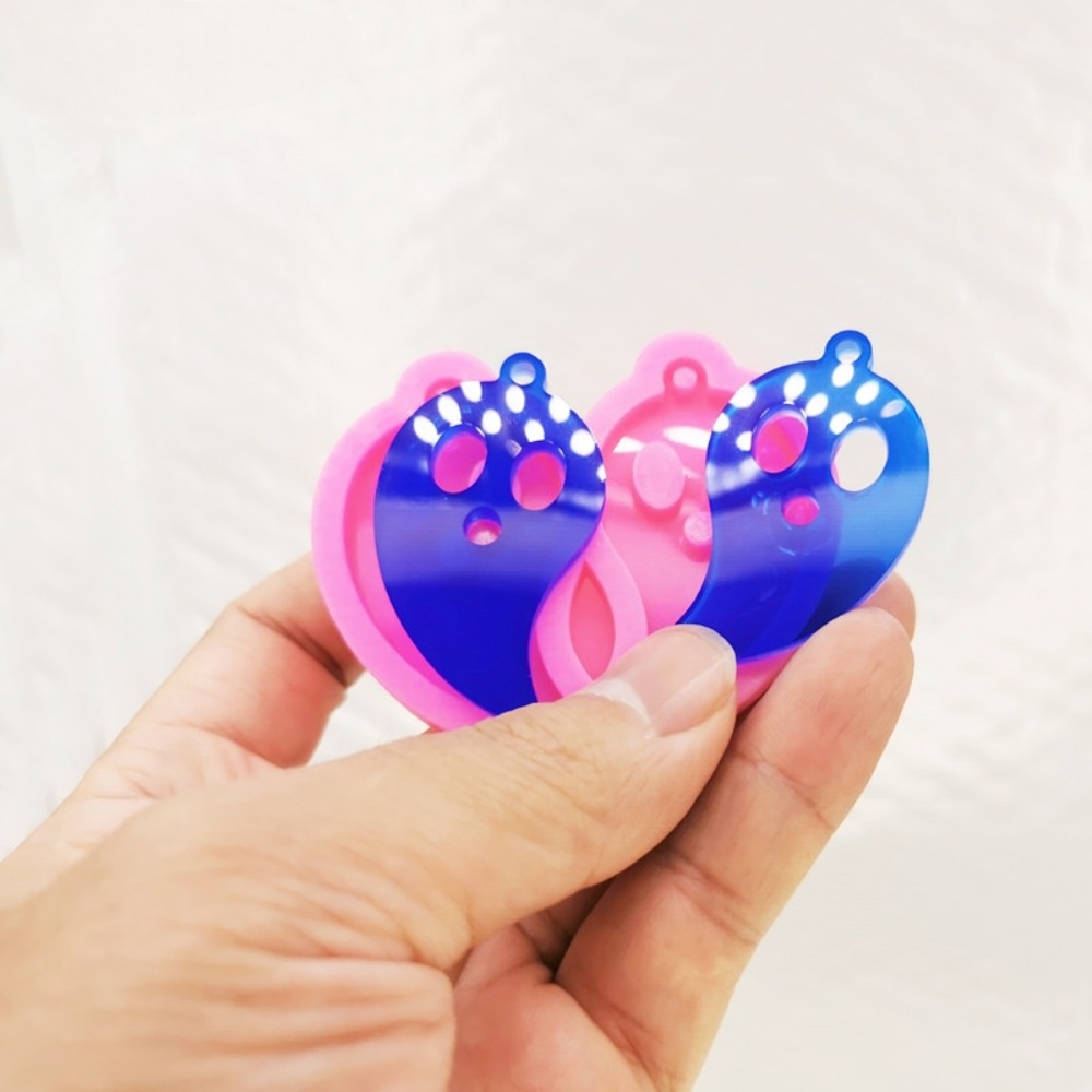 光沢のあるかわいいゴーストシリコンモールド樹脂アートクラフト - Resin Art A Keychain のレビューと価格
